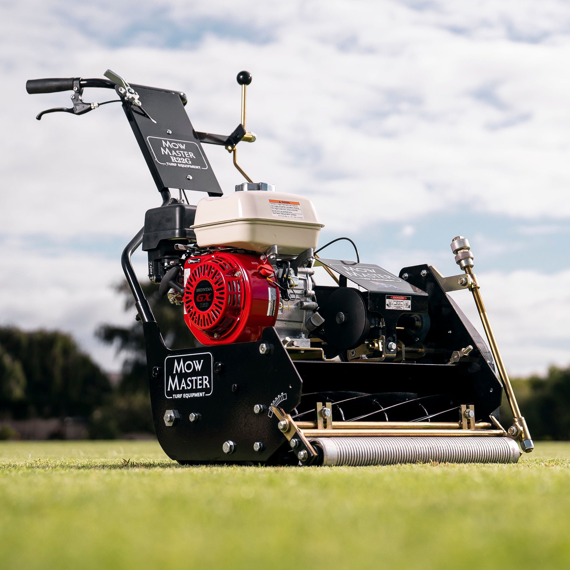 MowMaster R22G Black cylinder mower turf equipment solutions